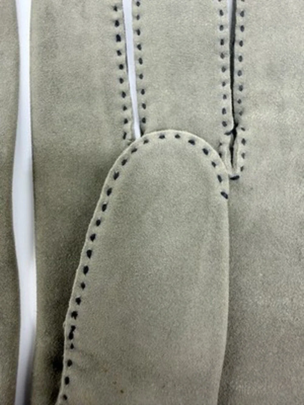 Vintage Saks Fifth Avenue Hand Tailored Suede Leather Gloves Size 8 Gray/Taupe